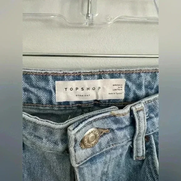 Straight Leg Jeans size 25 like new. - Picture 6 of 6